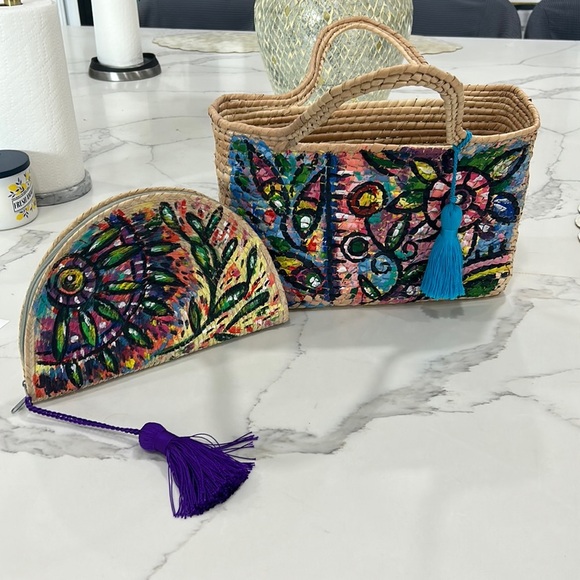 Colorful Woven Hand‎ Painted Shoulder Bag with Floral Taco Shaped Clutch. - Picture 1 of 14